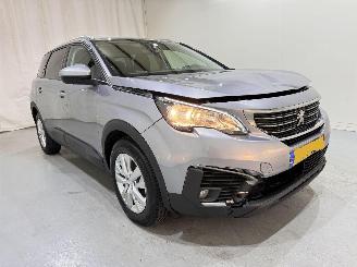 krockskadad bil auto Peugeot 5008 1.2 PureTech 130 Executive 7-Pers. 2018/8