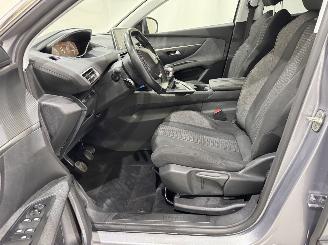 Peugeot 5008 1.2 PureTech 130 Executive 7-Pers. picture 11