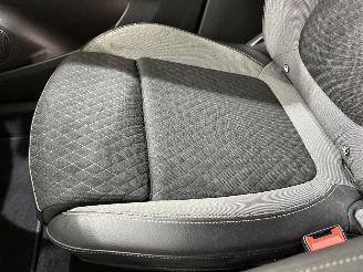 Opel Grandland X 1.2T Business Exe Automaat picture 21