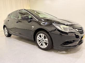 krockskadad bil auto Opel Astra HB 1.0 Turbo 120 Years Edition 2019/9