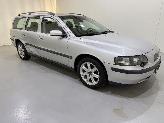uszkodzony samochody osobowe Volvo V-70 2.4 Edition II Clima 2004/7