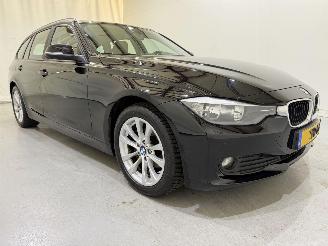 Voiture accidenté BMW 3-serie Touring 316i Executive Sport 2013/8