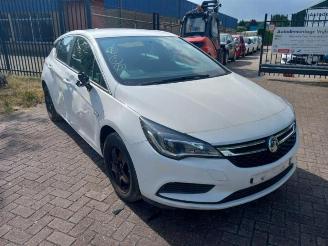demontáž osobní automobily Opel Astra Astra K, Hatchback 5-drs, 2015 / 2022 1.0 SIDI Turbo 12V 2016/6