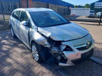 Dezmembrări autoturisme Opel Astra Astra J Sports Tourer (PD8/PE8/PF8), Combi, 2010 / 2015 1.4 Turbo 16V 2012/2