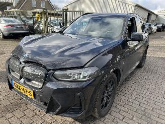 Damaged car BMW iX3 High Executive Edition  3355 Km  ( nw prijs 78000,00 )  Leer- Panoramadak 2024/12