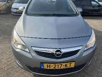 Opel Astra 1.4 Selection   5 Drs picture 2