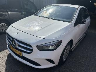 Avarii autoturisme Mercedes B-klasse 200 D   Automaat 2021/12