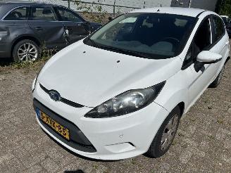 Damaged car Ford Fiesta 1.6 TDCI 2010/10