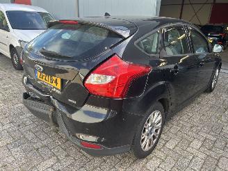 Ford Focus 1.6 TDCI   5 Drs picture 4