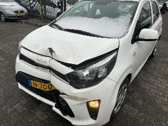 Voiture accidenté Kia Picanto 1.0 DPI  Comfortline 2021/11