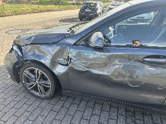 BMW 1-serie 118i  Automaat   5 Drs picture 9