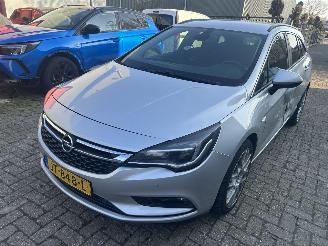 uszkodzony samochody osobowe Opel Astra Stationcar 1.6 CDTI 2016/7