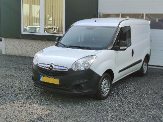 Voiture accidenté Opel Combo VAN1.3 CDTi Edition L1 H1 2019/1