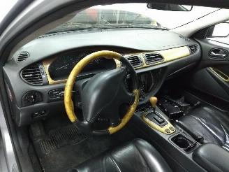 Jaguar S-type  picture 13