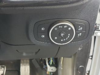 Ford Fiesta  picture 8