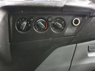 Ford Custom L1H1 picture 27