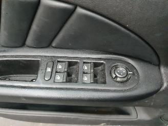 Alfa Romeo 159 1.9 JTS Sportwagen Distinctive picture 17