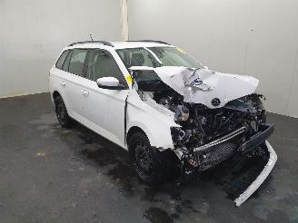 Coche siniestrado Skoda Fabia NJ Ambition 1.0 70Kw 2022/9