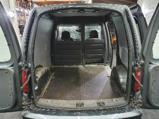 Volkswagen Caddy SA 2.0 TDI L1H1 HighLine BlueMotion picture 37