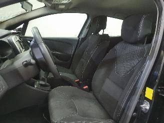 Renault Clio Mk4 0.9 TCe Dynamique GT Line picture 18