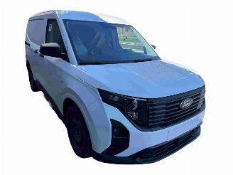 Uttjänta bilar bedrijf Ford Transit Courier Van  2024/8