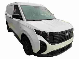 Uttjänta bilar bedrijf Ford Transit Courier Van  2024/8