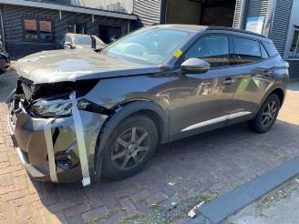 krockskadad bil auto Peugeot 2008 2008 (UD/UK/UR/US/UX), MPV, 2019 1.2 VTi 12V PureTech 130 2021/7