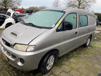 rozbiórka samochody osobowe Hyundai H-200 H-1/H-200, Van, 1997 / 2008 2.5 CRDi Powervan 2000
