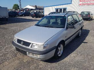 Auto da rottamare Volkswagen Passat 35I Zilver LB7Z Onderdelen Bumper Deur 1996/5