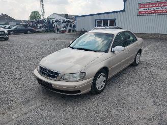 Autoverwertung Opel Omega 2.2 16V Beige Z489 Onderdelen Y22XE Motor 2000/3
