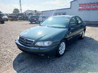 Vrakbiler auto Opel Omega B 2.2 16V Groen Z380 Onderdelen Y22XE Motor 1999/10