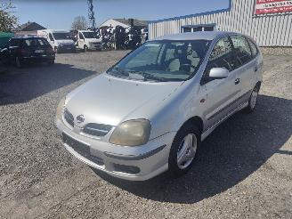 Coche siniestrado Nissan Almera-tino 1.8 Zilver KL0 Onderdelen QG18DE Motor 2001/6