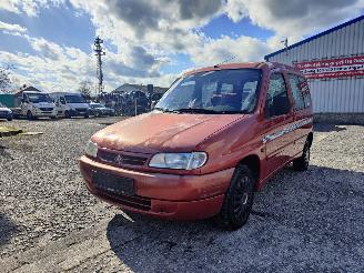 Vrakbiler auto Citroën Berlingo 1.8 Rood Onderdelen LFX Motor 20TD02 Bak 1997/12