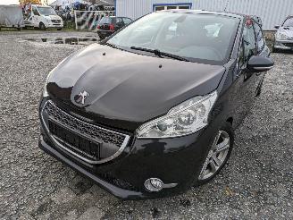 disassembly passenger cars Peugeot 208 e-HDI 1.6 2012/5