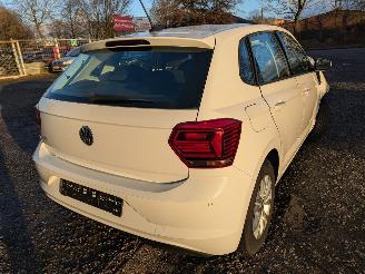 Volkswagen Polo 1.0 picture 5