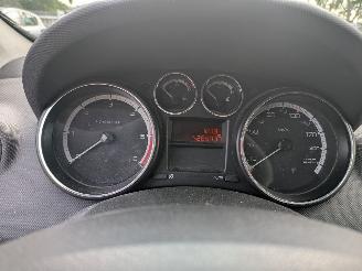 Peugeot 308 1.6 picture 12