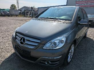 Salvage car Mercedes B-klasse B 200 2010/10