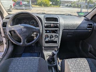 Opel Astra 1.6 picture 11