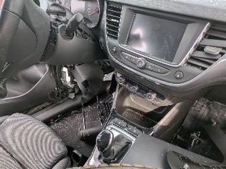 Opel Crossland 1.2 Automatik picture 11