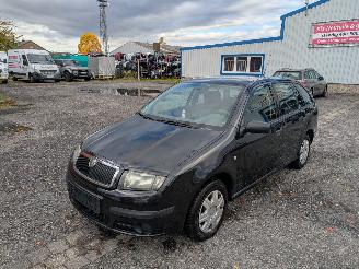 Vrakbiler auto Skoda Fabia  2006/10