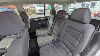 Volkswagen Touran 2.0 TDI picture 9