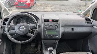 Volkswagen Touran 2.0 TDI picture 10