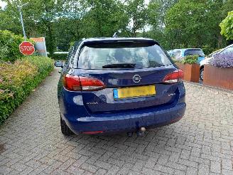 Opel Astra Sports Tourer 1.6 CDTI Business+ picture 18