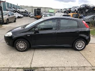 skadebil auto Fiat Punto 13JTD E5 5 drs Airco 2011/3