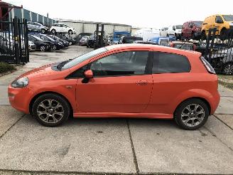 Damaged car Fiat Punto Evo 0.9 Twinair 74kW E6 2014/3