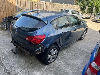 Auto da rottamare Opel Astra  2013/10