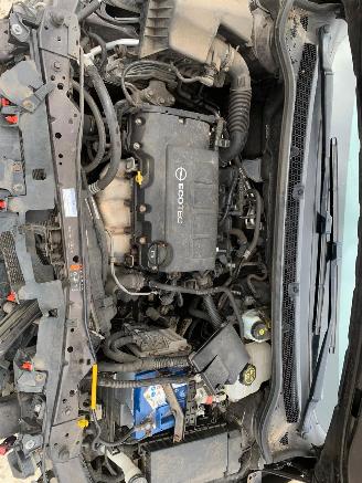 Opel Astra 1.4 COSMO picture 13