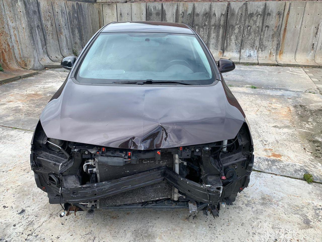 Opel Astra 1.4 COSMO