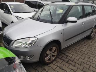 demontáž osobní automobily Skoda Fabia Fabia II Combi, Combi 5-drs, 2007 / 2015 1.2 TDI 12V Greenline 2013/11