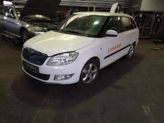Vrakbiler auto Skoda Fabia Fabia II Combi, Combi 5-drs, 2007 / 2014 1.2 TDI 12V Greenline 2011/2